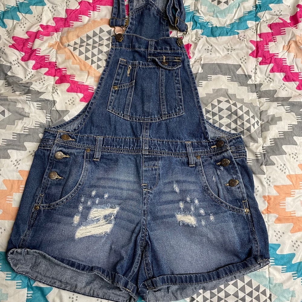 Overall shorts